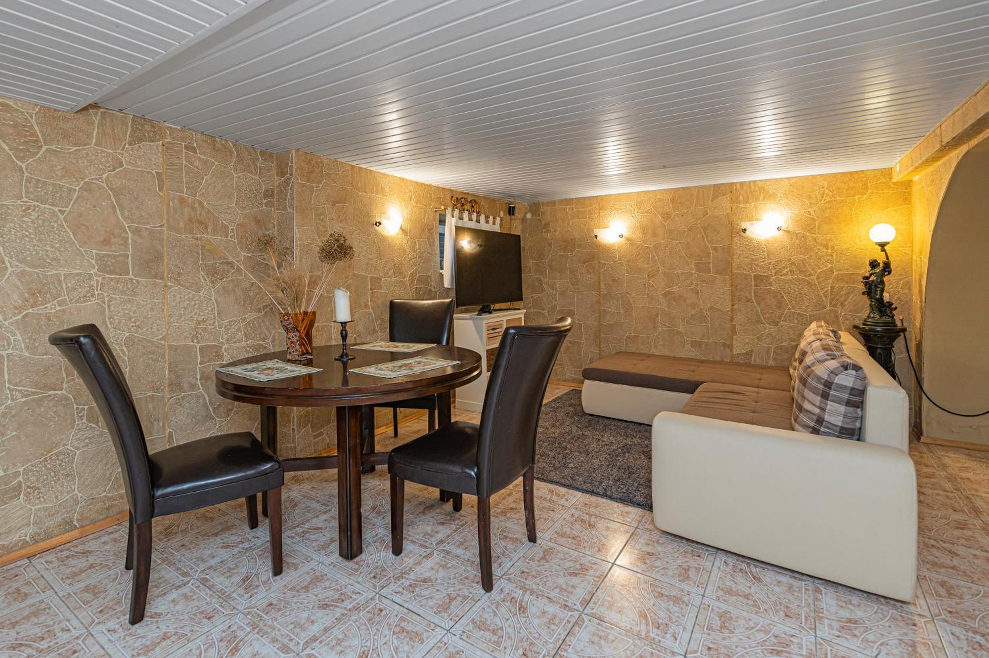 Spacious Studio Apartment By Polo Apartments Kaunas Extérieur photo